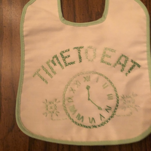 Hand stitched baby bibs - Picture 4 of 5